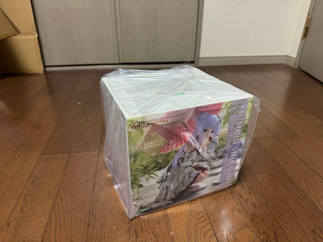 白石　紬　フィギュア　アイドルマスタ　初回限定版