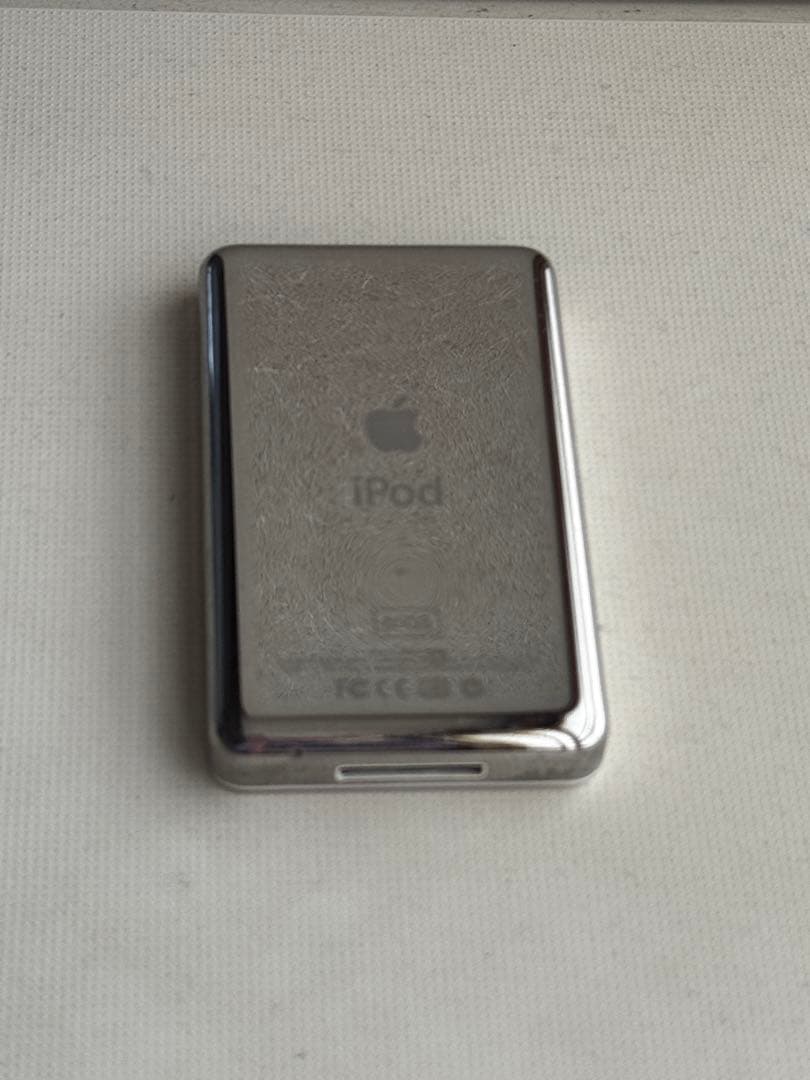 Apple iPod classic 第5世代 60GB ルイ・ヴィトンカバー付