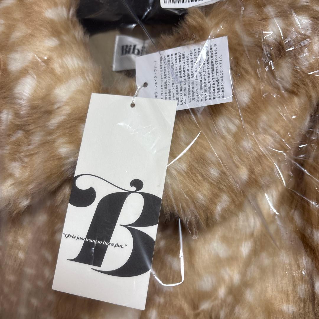 Bibiy. バンビ柄ファーショートコート