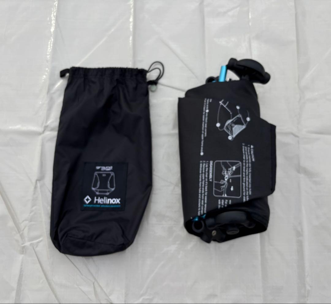 【中古・美品】Helinox グラウンドチェア　ブラック／ブルーポール　収納袋付