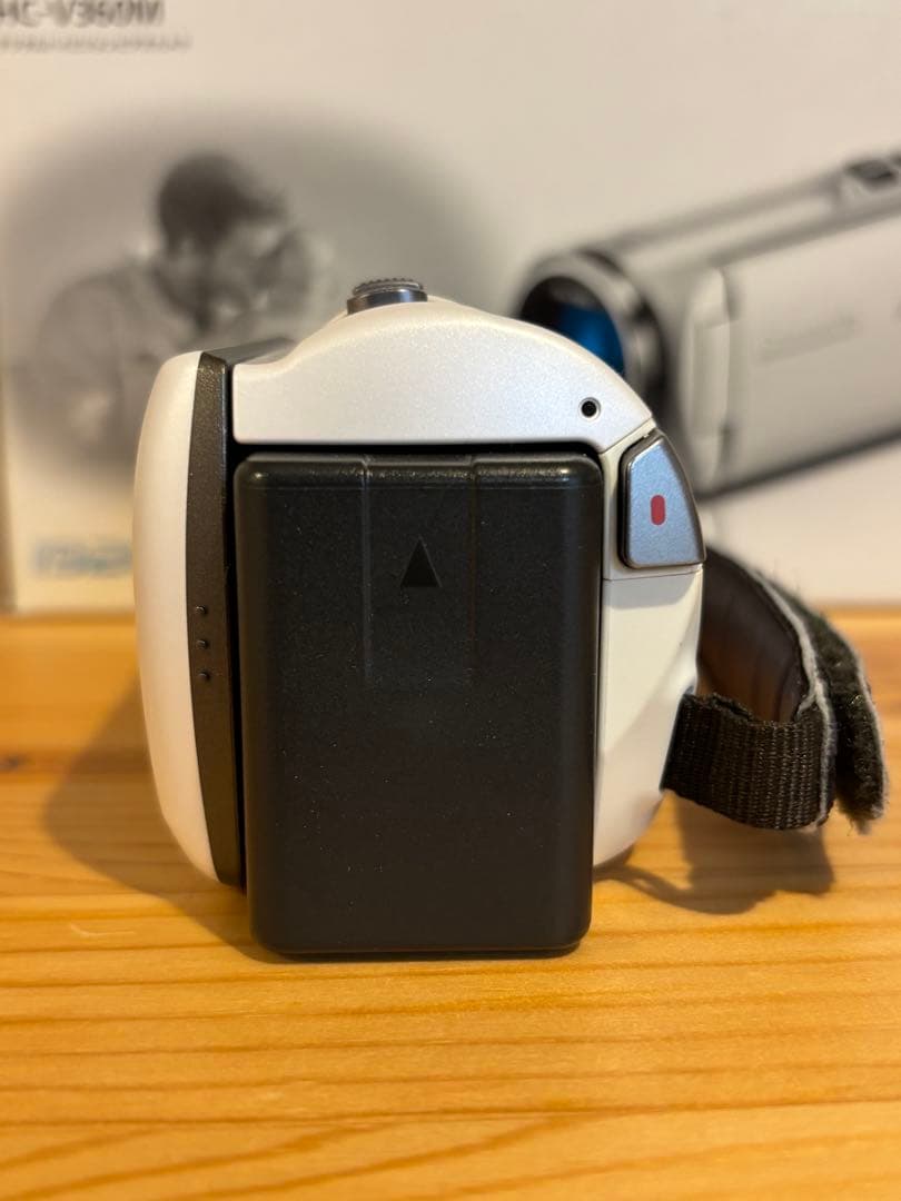 Panasonic FULL HD ビデオカメラ HC-V360M