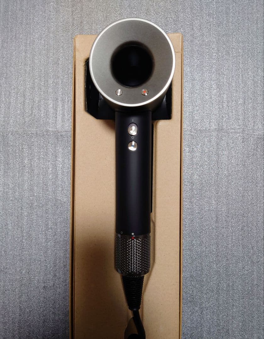 ほぼ未使用品 24年製 Dyson hd08 ダイソン ヘアドライヤー 爆風速乾