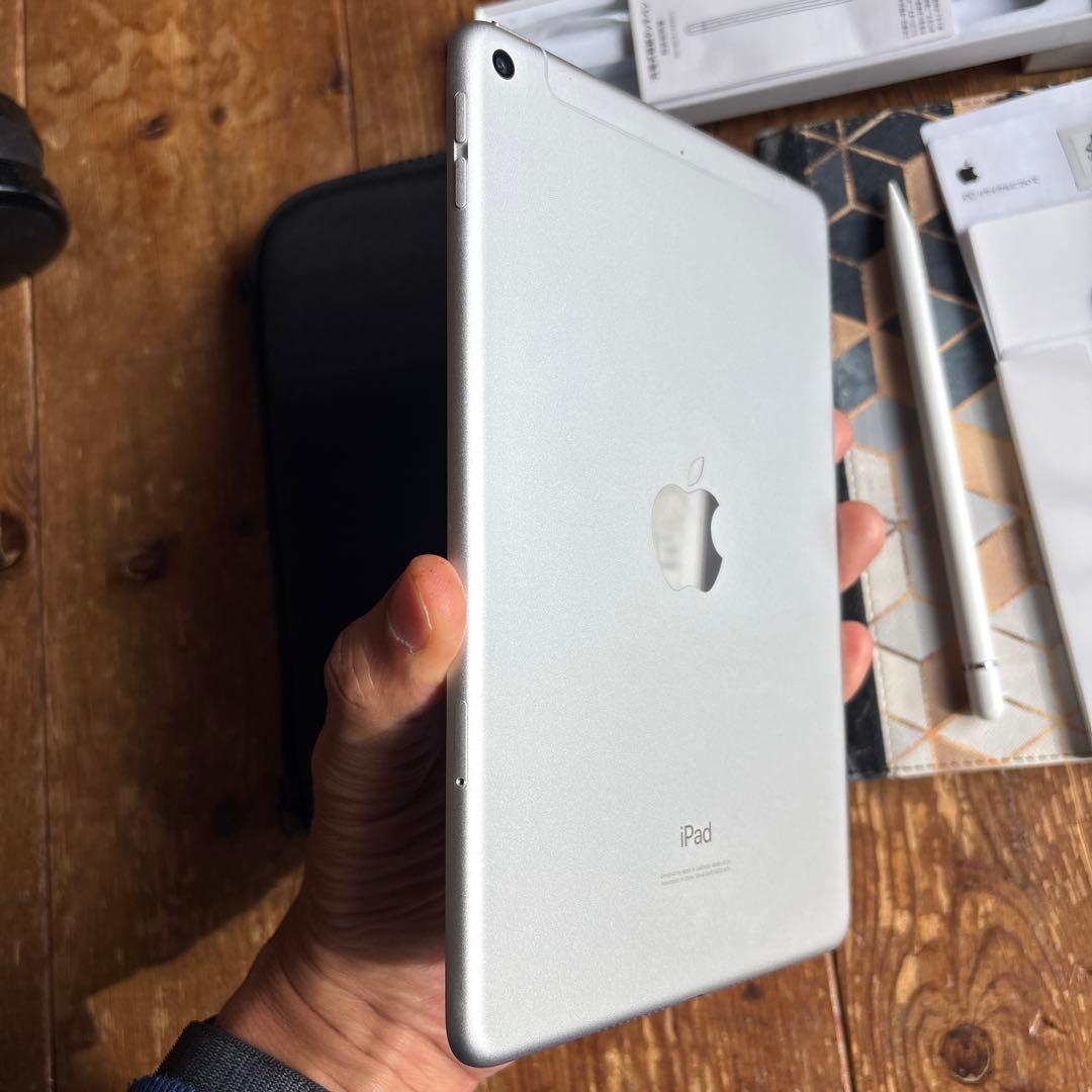 Apple iPadmini5 256GB wifi+cellularオマケ多数