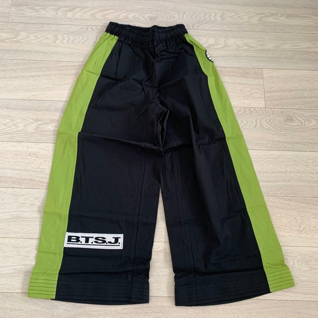 【新品未使用】B.T.S.J. ストレートパンツ S 黒/緑