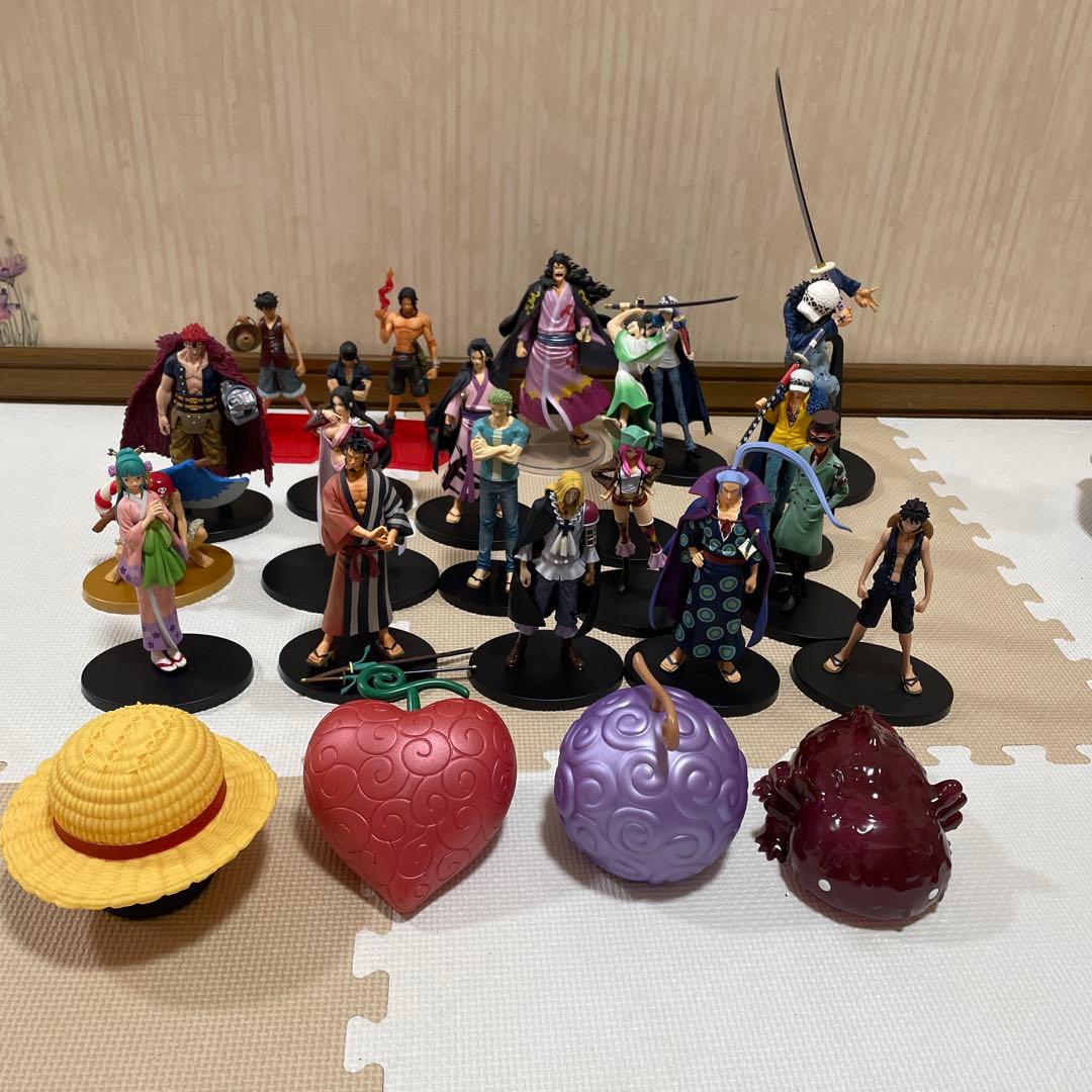 ワンピースフィギュア　24個まとめ売り