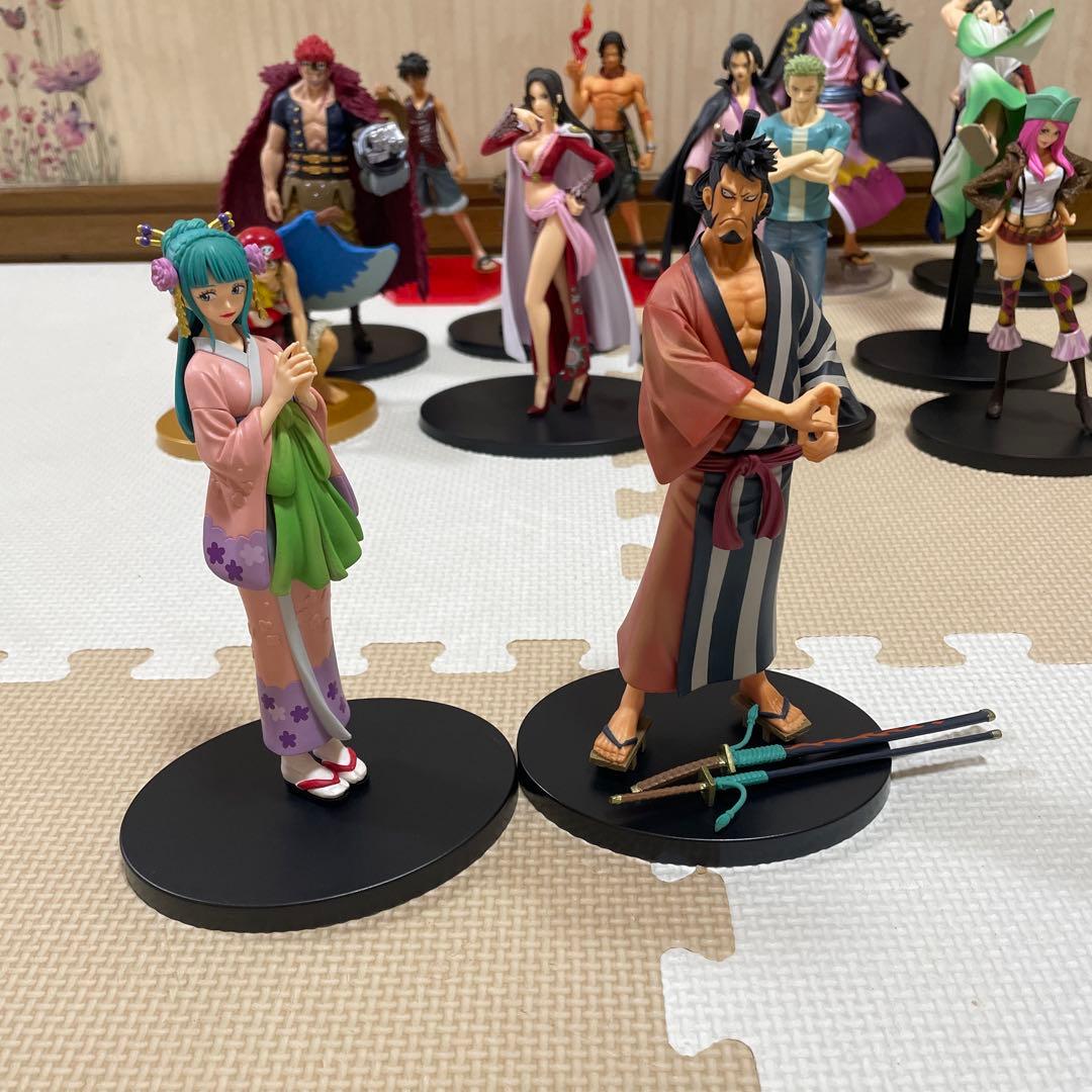 ワンピースフィギュア　24個まとめ売り