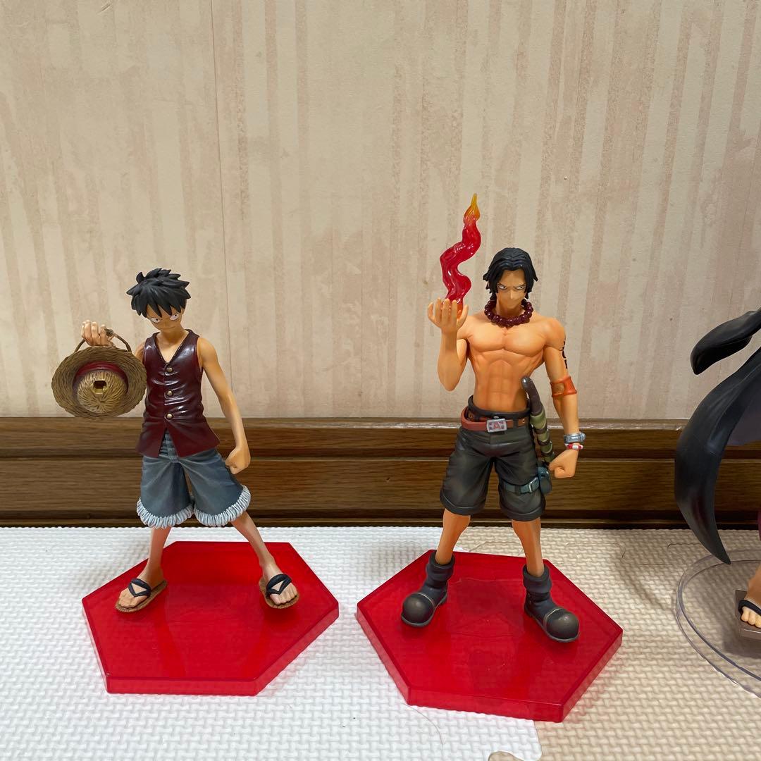 ワンピースフィギュア　24個まとめ売り