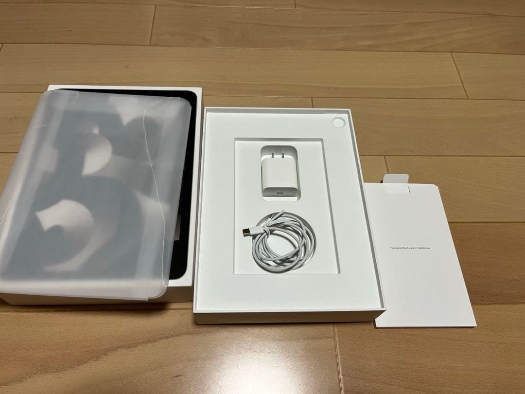 Apple iPad Air 10.9インチ 第5世代 Wi-Fi 64GB