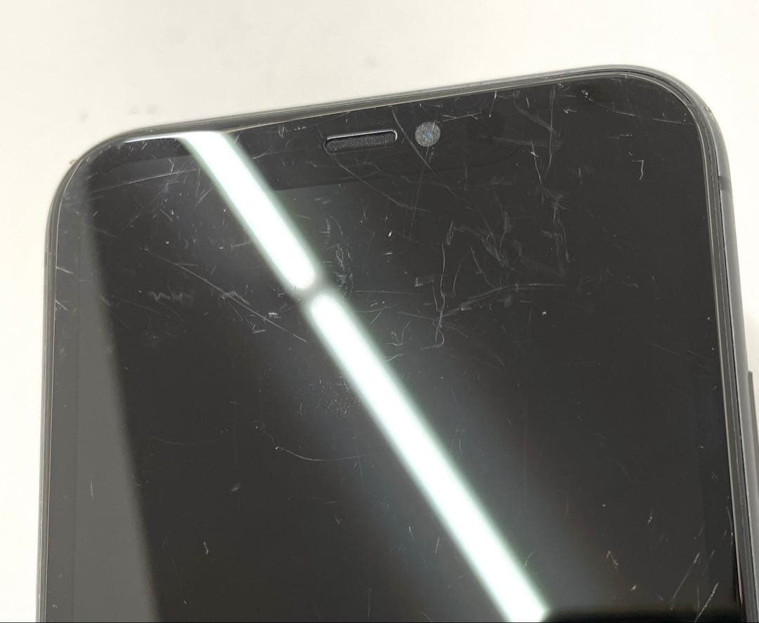 Apple iPhone 11 128GB ブラック docomo ジャンク品