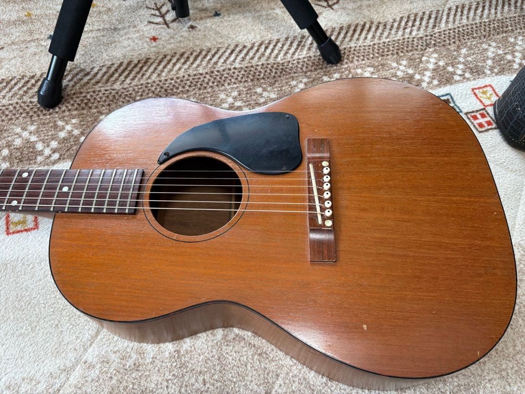 Gibson LG-0 おそらく1962年製