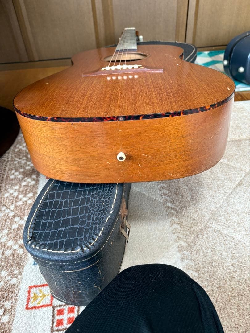 Gibson LG-0 おそらく1962年製