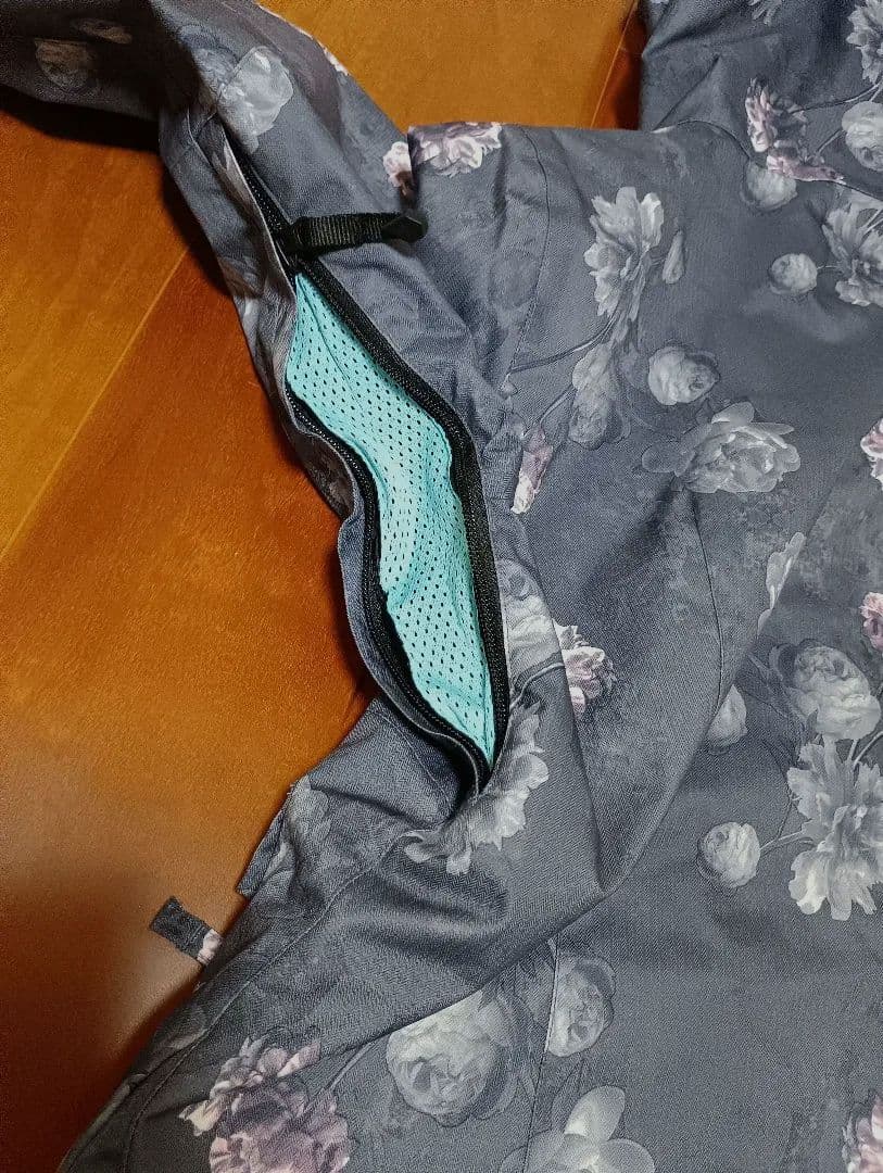 美品！VOLCOM ERA INS JKT Lサイズ