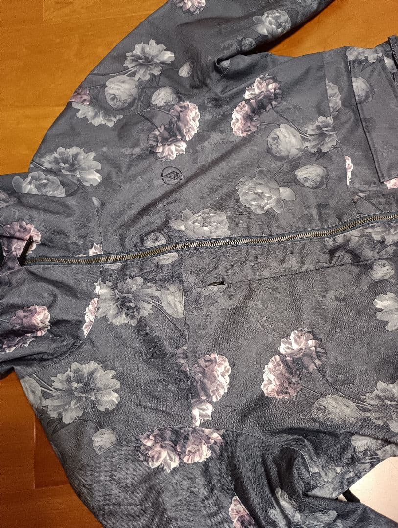 美品！VOLCOM ERA INS JKT Lサイズ