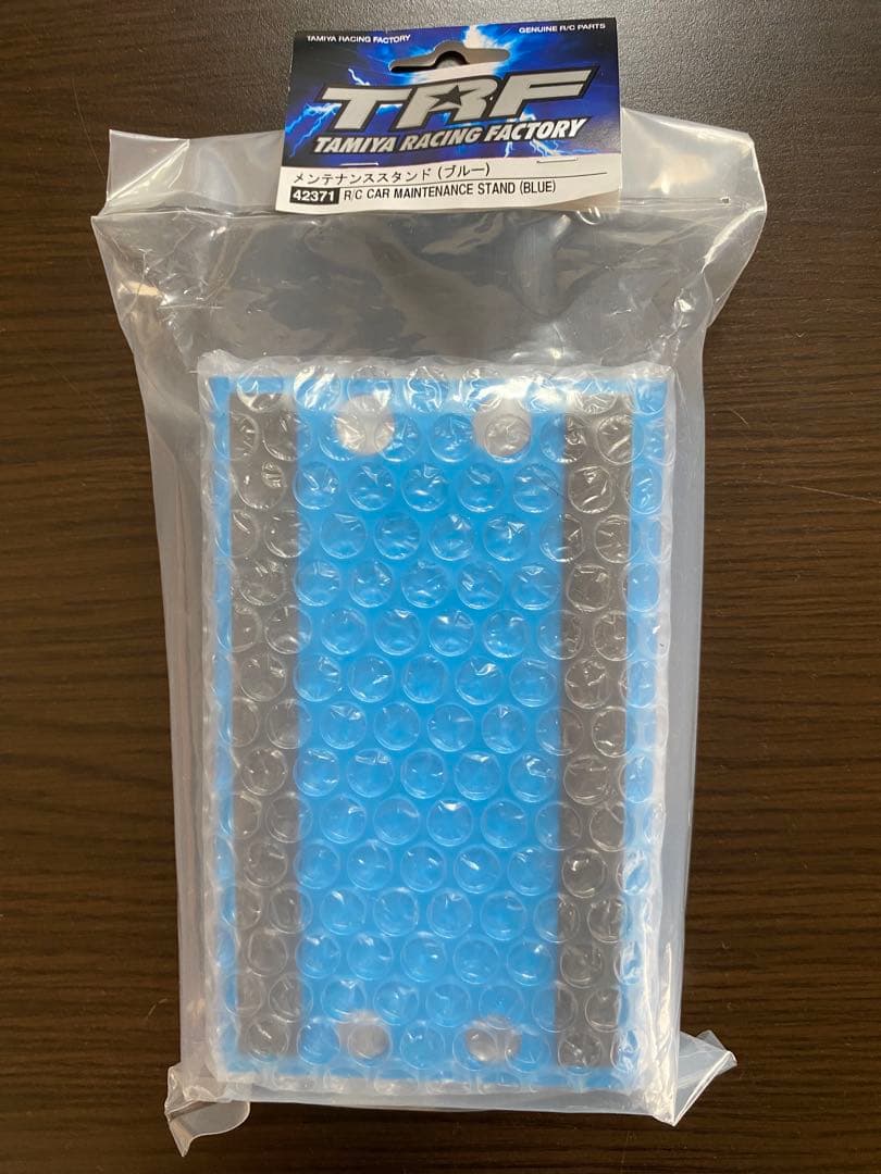 タミヤ TRF メンテナンス スタンド（ブルー） 42371