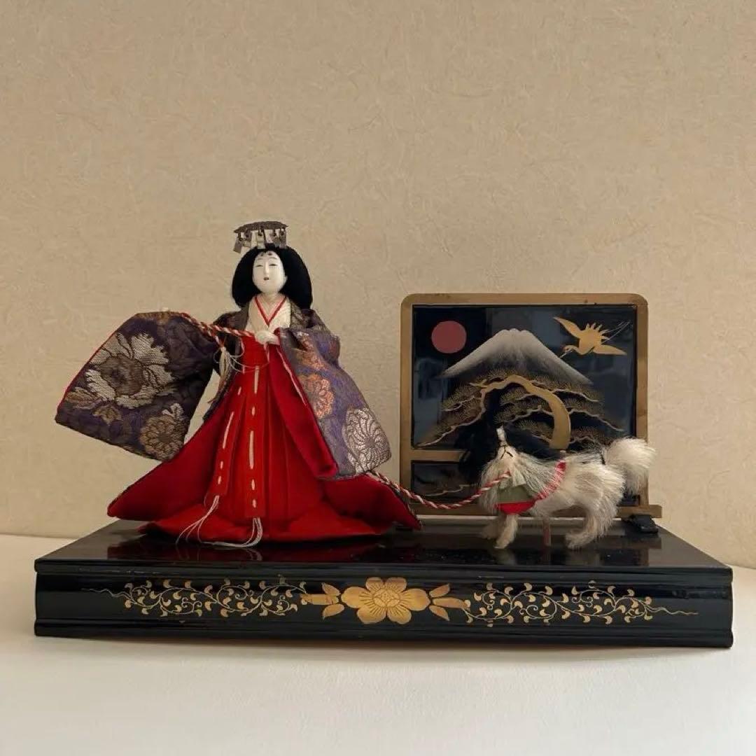 雛人形　狆引き官女　犬引き官女　狆を連れた官女　明治　大正　市松人形