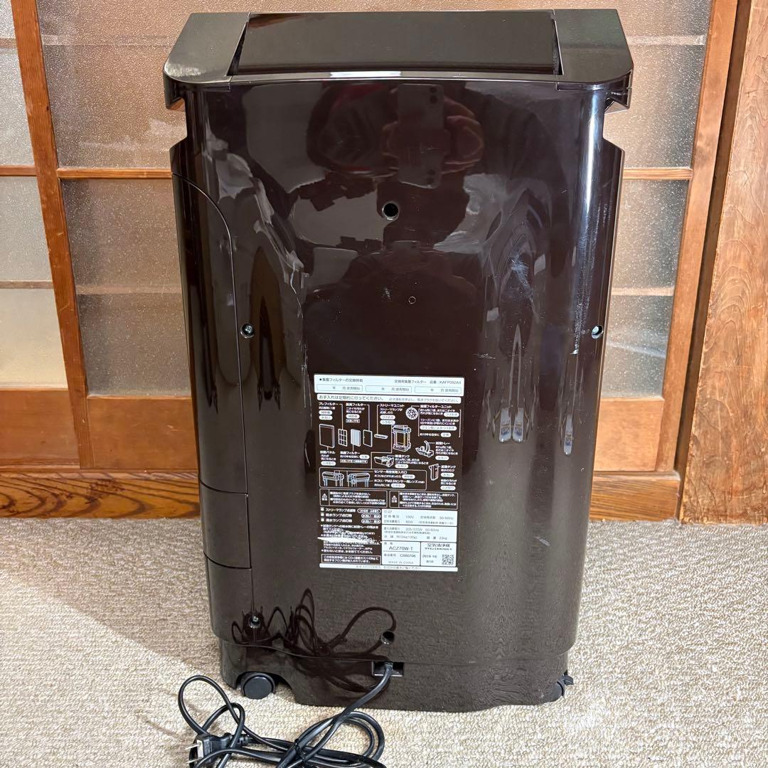 美品 ダイキン工業　除加湿ストリーマ空気清浄機 ACZ70W-T