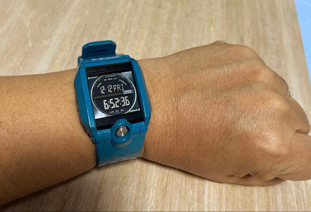 エ*)様 【完動美品】G-SHOCK G-8100ターコイズブルー★デュアルイル