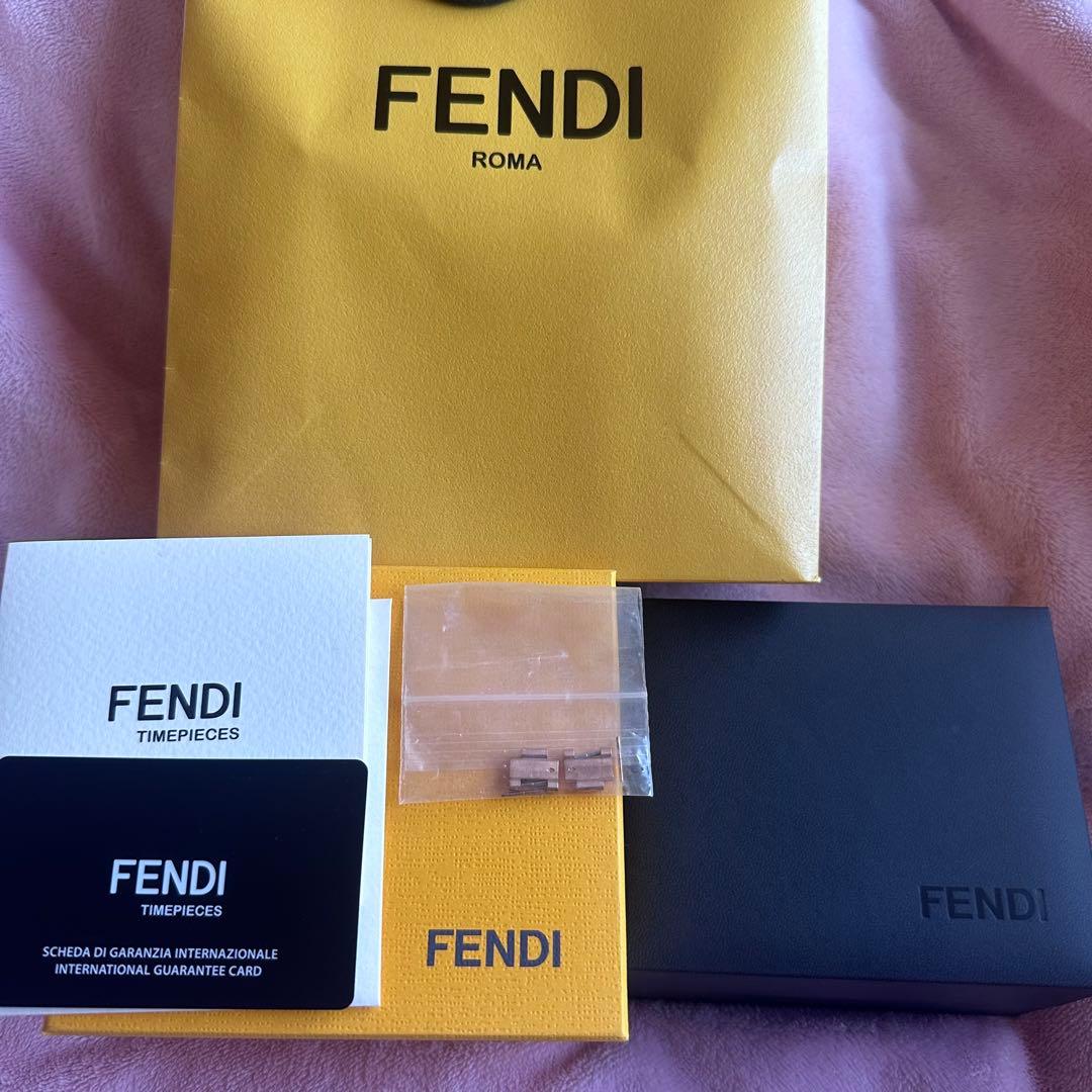 FENDI クアドロミニ 腕時計
