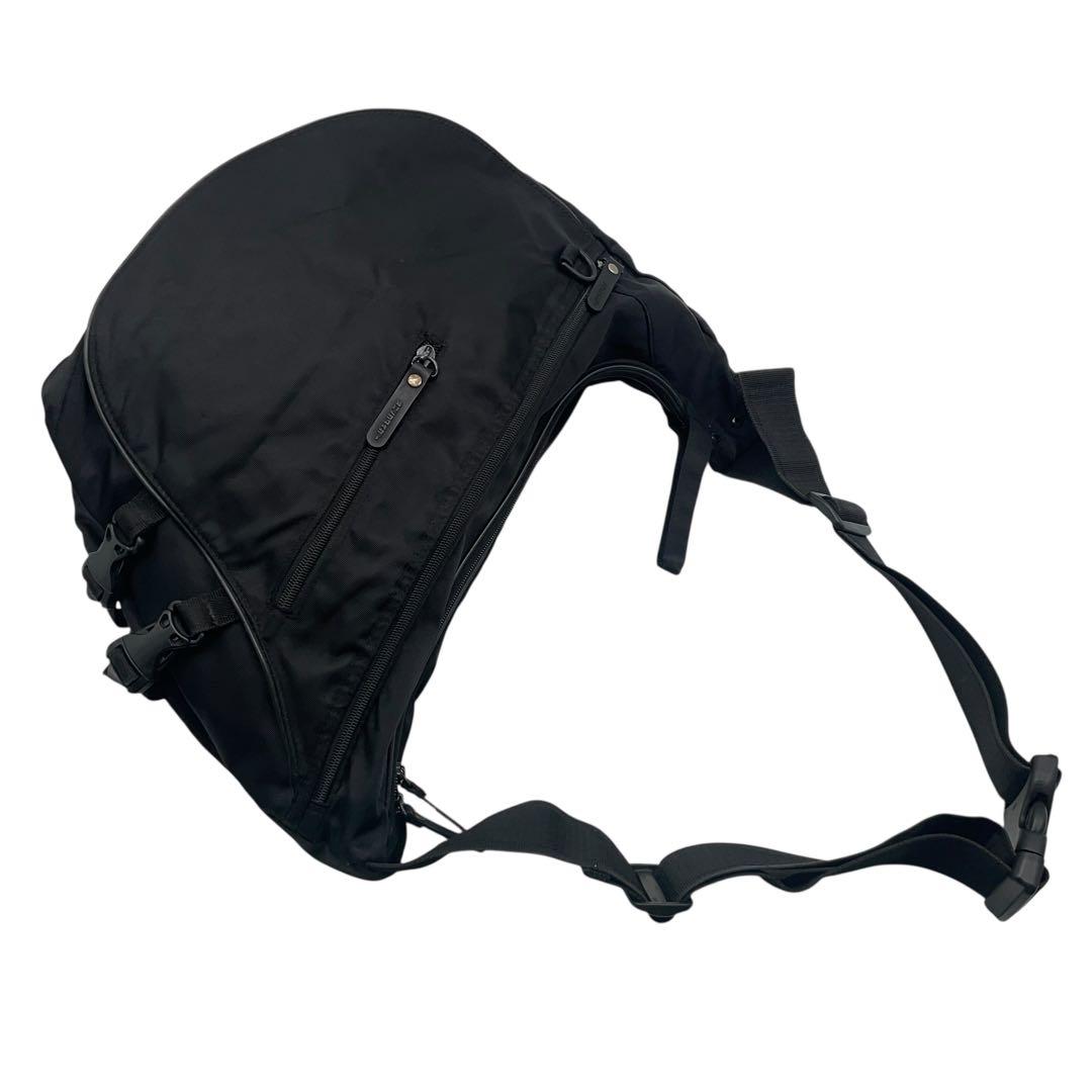 美品 オニツカタイガー メッセンジャーバッグ クロスボディバッグ ナイロン 黒