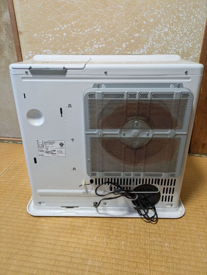 石油ファンヒーター 　コロナ