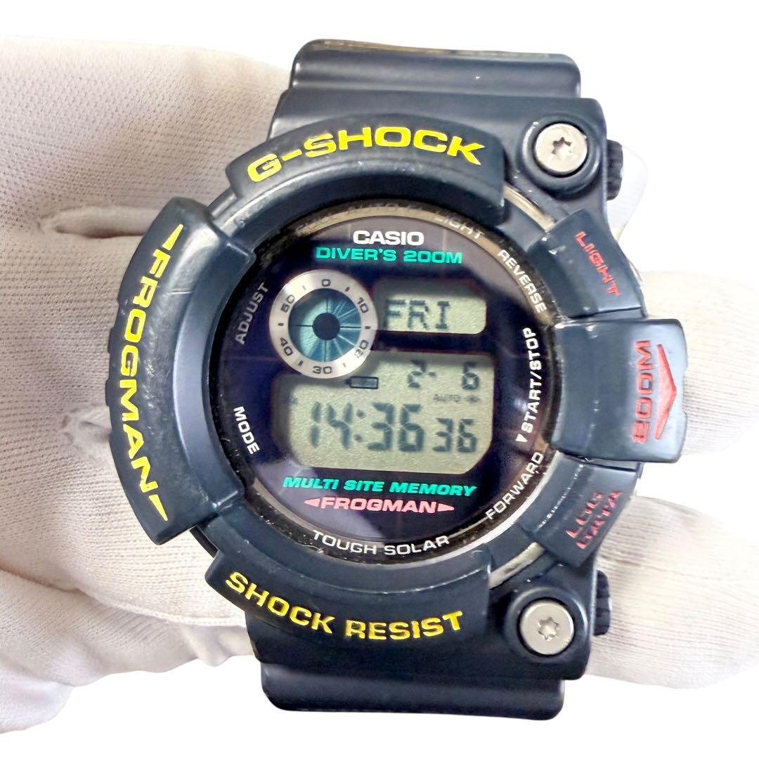 状態良好品 カシオジーショックフロッグマン GW-200Z-1JFメンズ腕時計