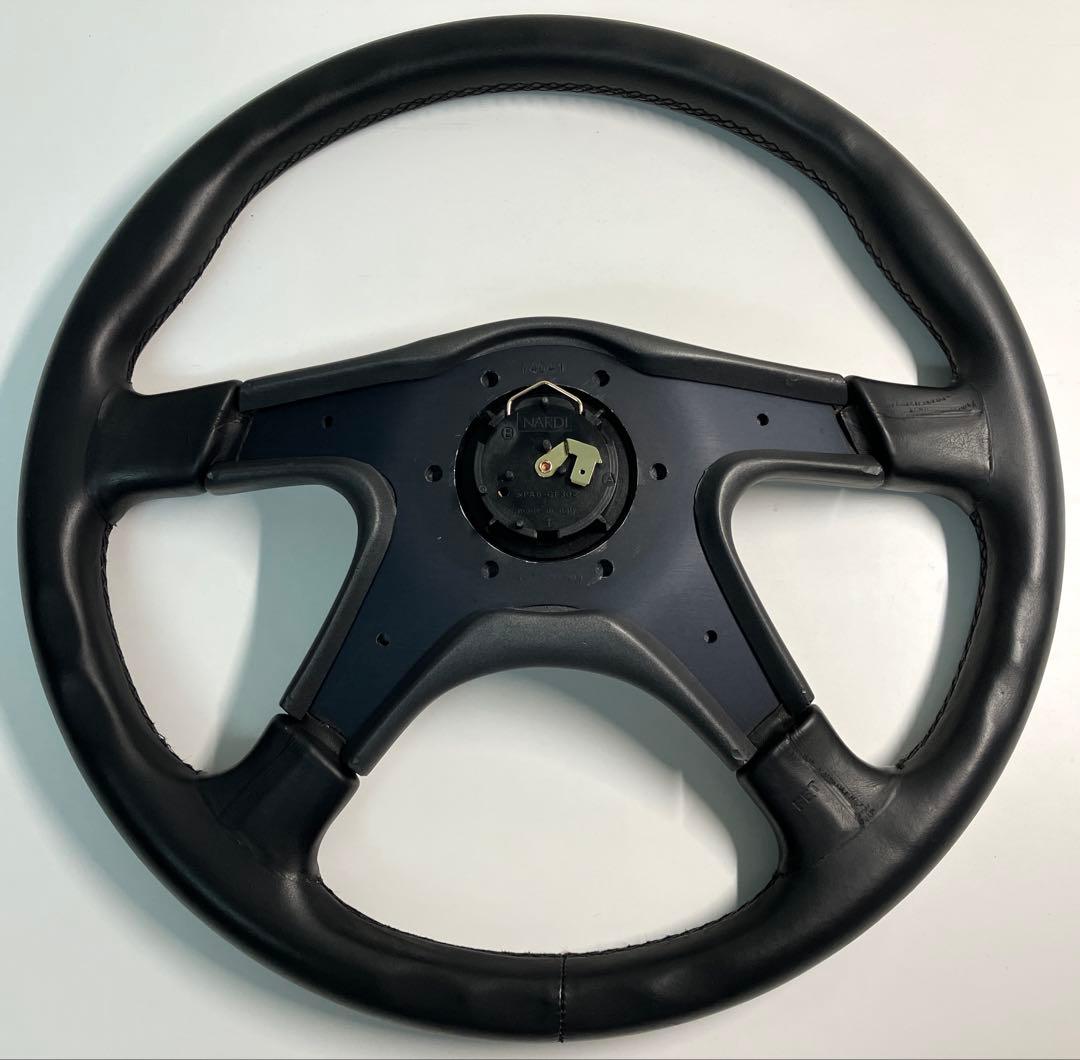 NARDI ナルディ GARA4 ステアリング36cm/ホーンボタン/MOMO