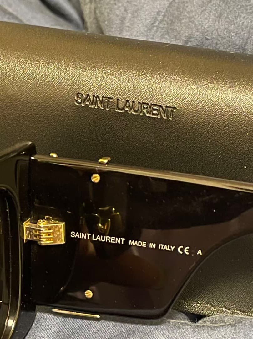 SAINT LAURENT スクエア型サングラス ブラック