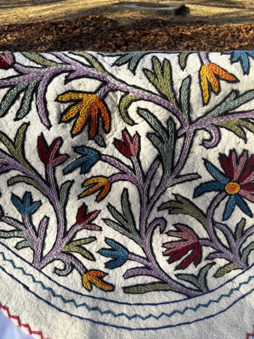 セール　限界価格　ナムダ　ウールラグ　ハンドメイド