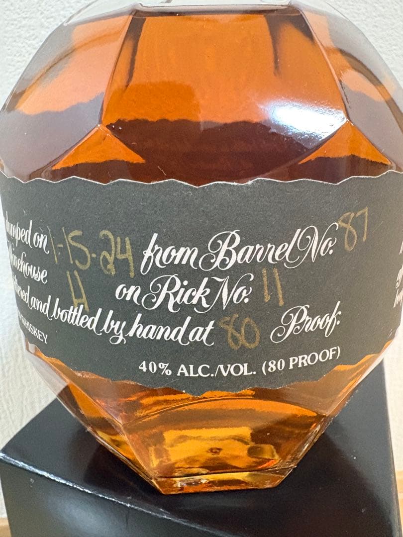 Blanton's ブラックシングルバレルバーボンウイスキー　750 ML箱あり