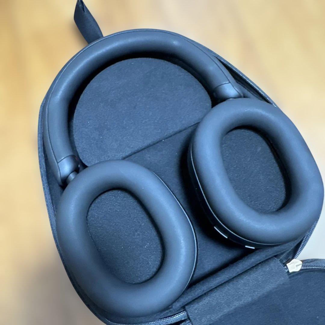 SONY ワイヤレスヘッドホン　WH-1000XM5