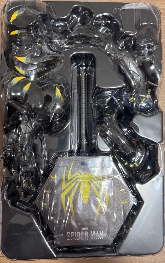 ホットトイズ　スパイダーマン　アンチオックスーツ