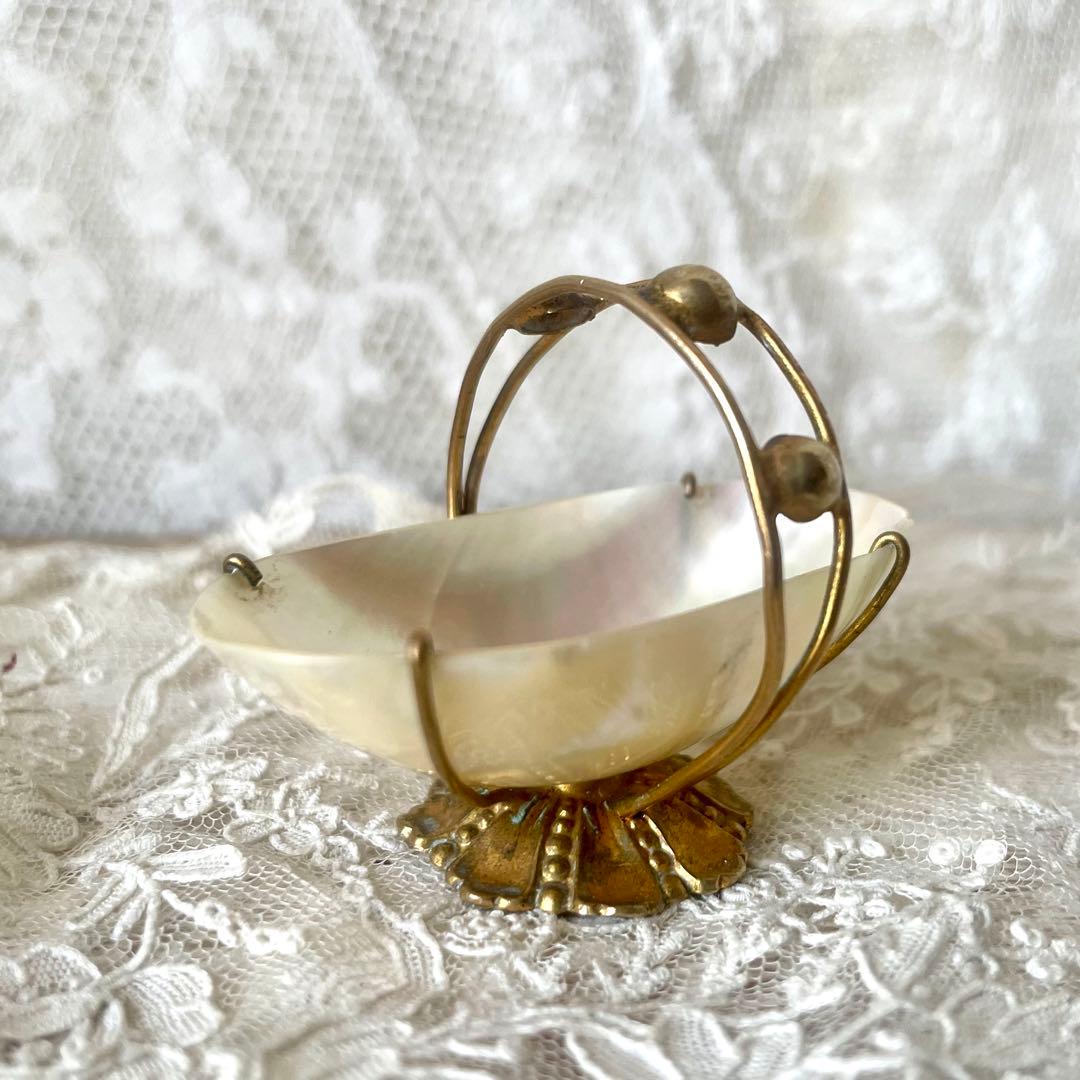 マザーオブパールのバギエ　ドールパニエにも　フランスアンティーク　白蝶貝　かご