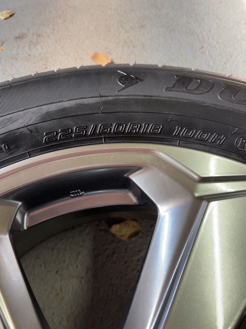 RAV4 トヨタ純正　18インチ　4本