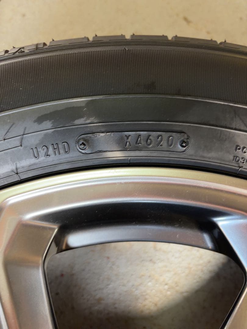 RAV4 トヨタ純正　18インチ　4本