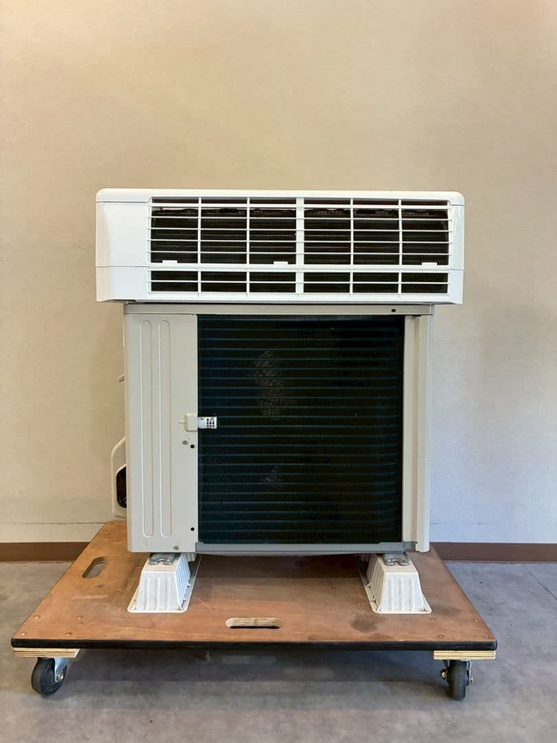 2032 シャープ【AC-R22AW】2023年 6畳 エアコン 中古