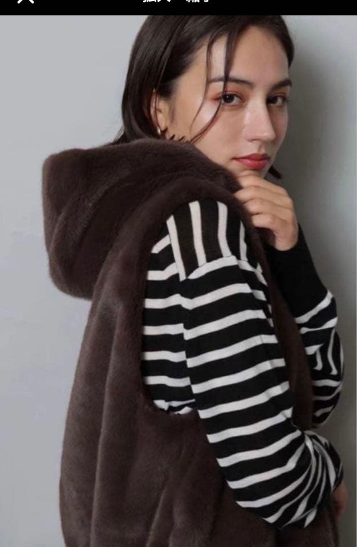 美品arpege story ファーフードジップベスト　茶 正規品　ゴールド金具