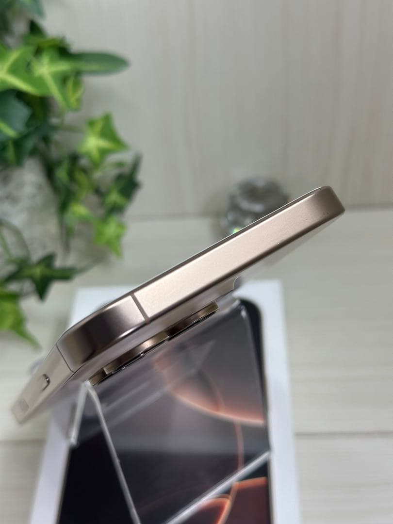 ✨iPhone 16 Pro Max 256GB デザートチタニウム✨