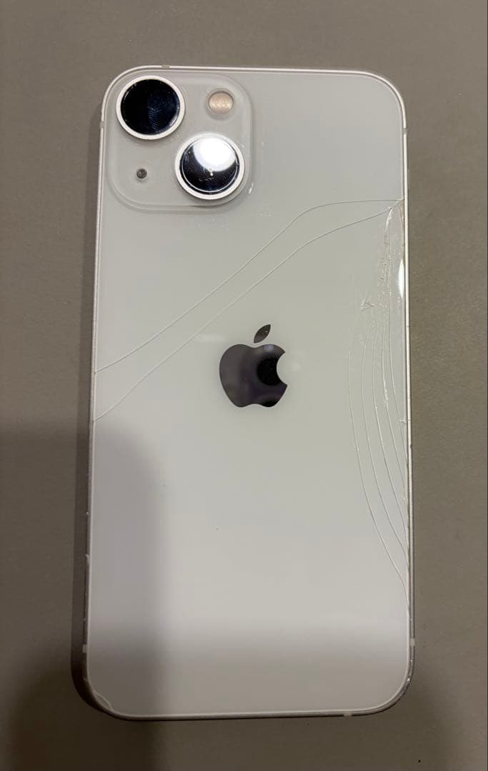 iPhone13mini 背面割れ 充電容量75%