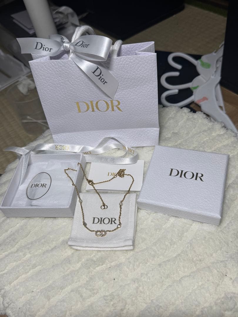 Dior ゴールド ネックレス ギフトバッグ付き