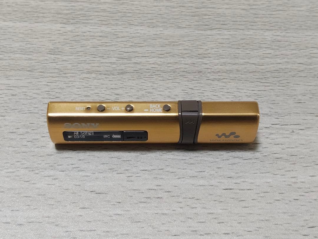 SONY ウォークマン ゴールド