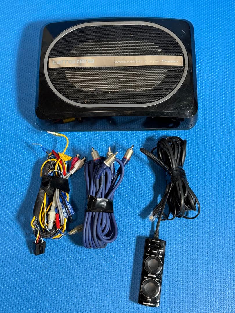 カロッツェリア　サブウーファーTS-WX110A