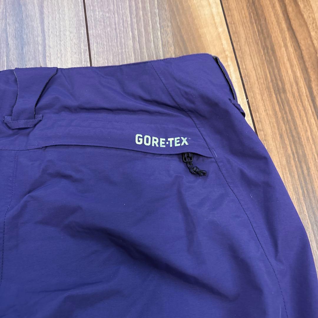 Burton AK ゴアテックス　スノーボードウェアセット　レディース Sサイズ