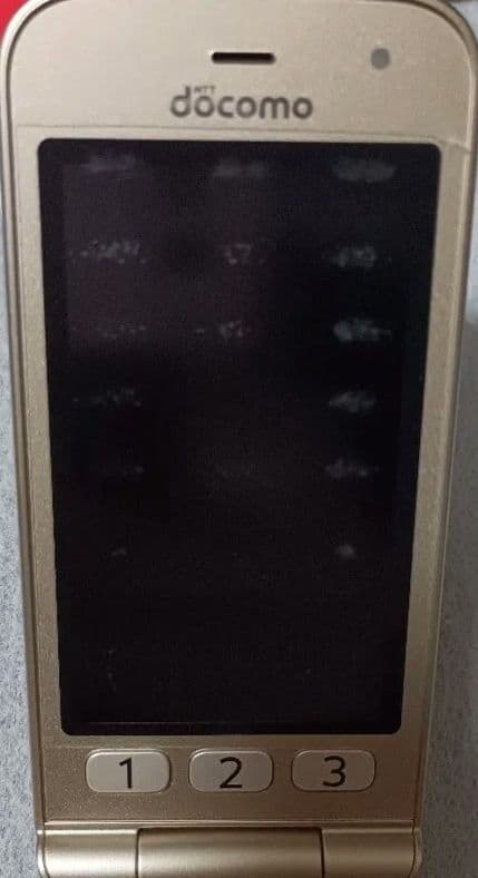 【動作品】富士通 docomoらくらくホン 4G対応 F-02J ゴールド