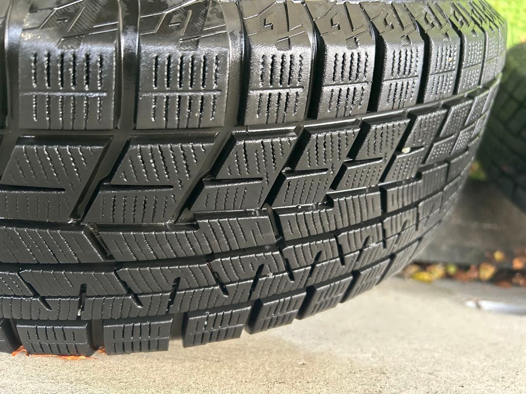 YOKOHAMA IG60スタッドレス　30 50プリウス　など　PCD100