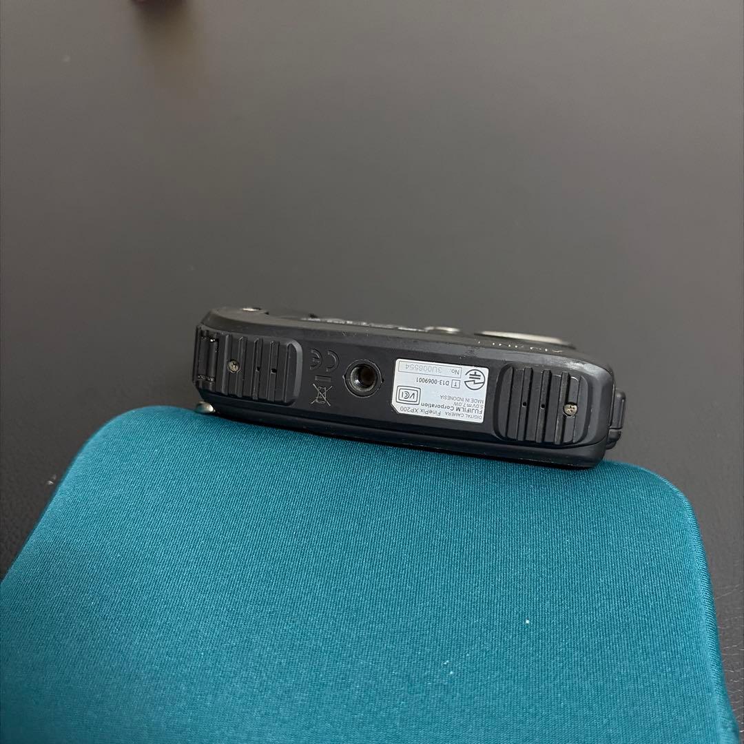 Fujifilm finepix xp 200コンデジ デジカメ カメラ レトロ