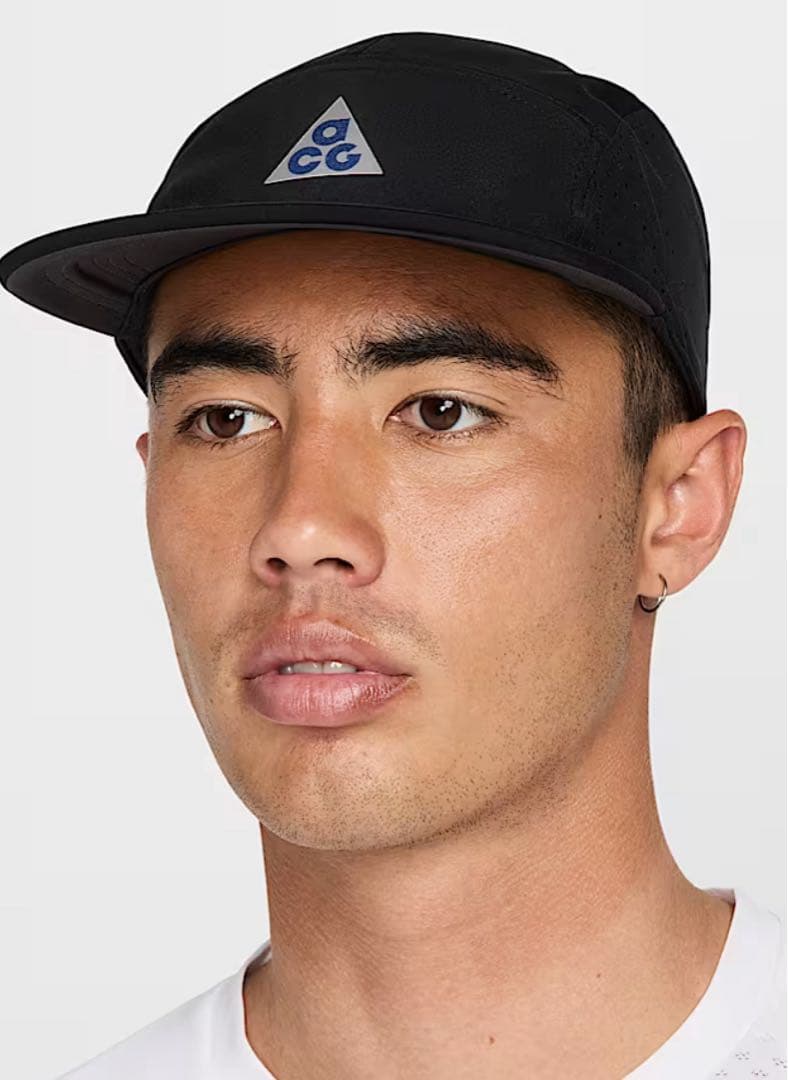 ナイキ ACG 取り外し可能なケープ付き フライ キャップ M/Lサイズ