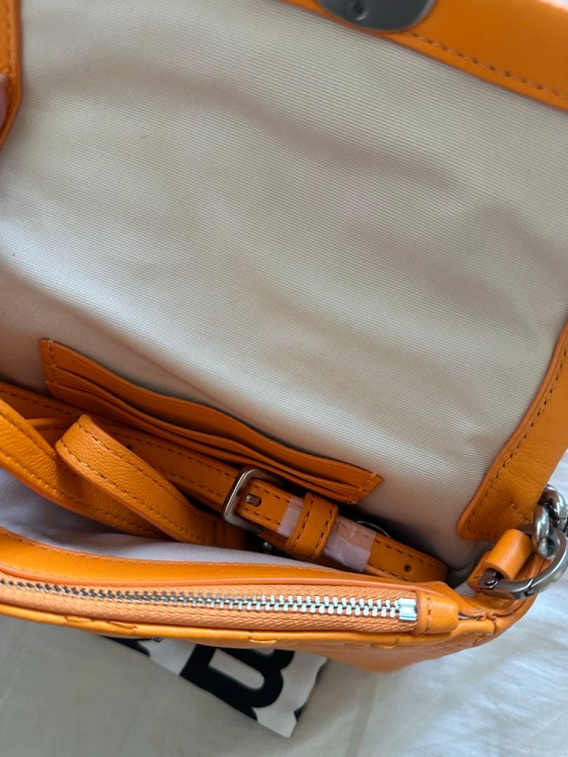 MARC JACOBS オレンジ キルティングレザー ショルダーバッグ