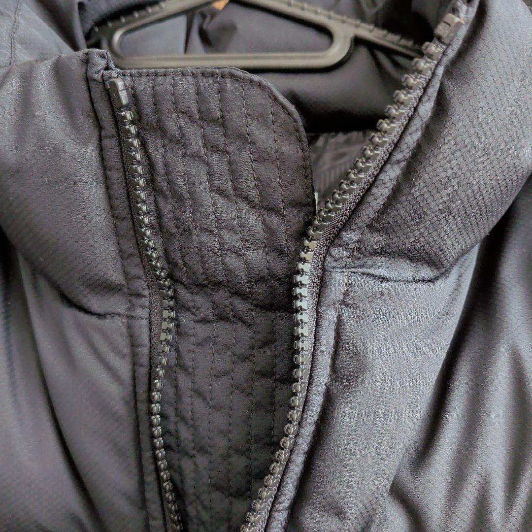 NIKE ブラック ダウンベスト