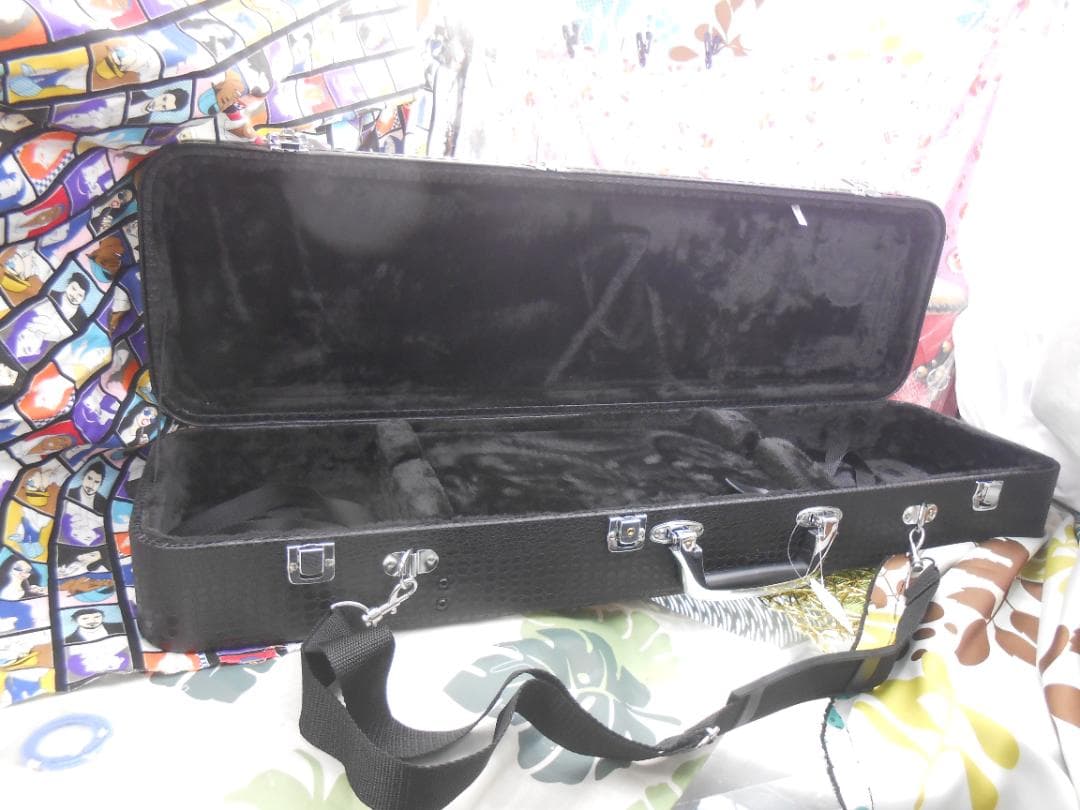 新品未使用(送料無料)11.980円三線専用N肩紐付き一丁入ふかふかハードケース