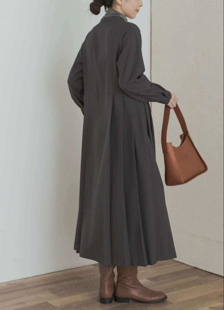新品！アーバンリサーチ ドアーズ サイドプリーツ 切替ワンピース M チャコール